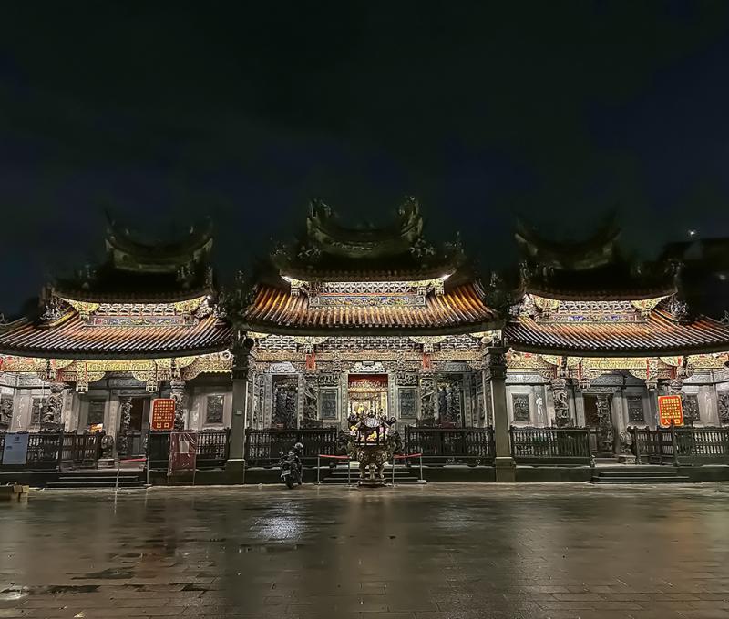 三峽祖師廟夜景 照片提供者：謝基煌、江逸傑、林岑怡、邱文仕 / 拍攝日期：2025/05/01