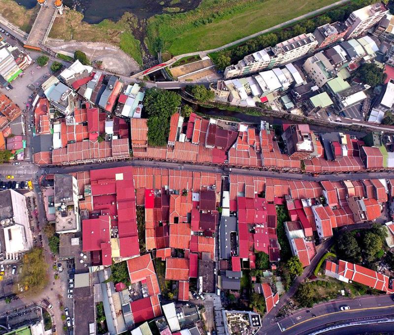 三峽老街空拍照 照片提供者：謝基煌、江逸傑、林岑怡、邱文仕 / 拍攝日期：2025/05/01