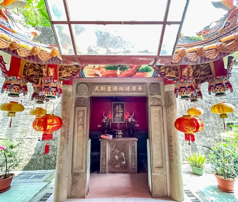 主廟後方龍神祠-2。照片拍攝者：陳粉 / 拍攝日期：2022/09/09