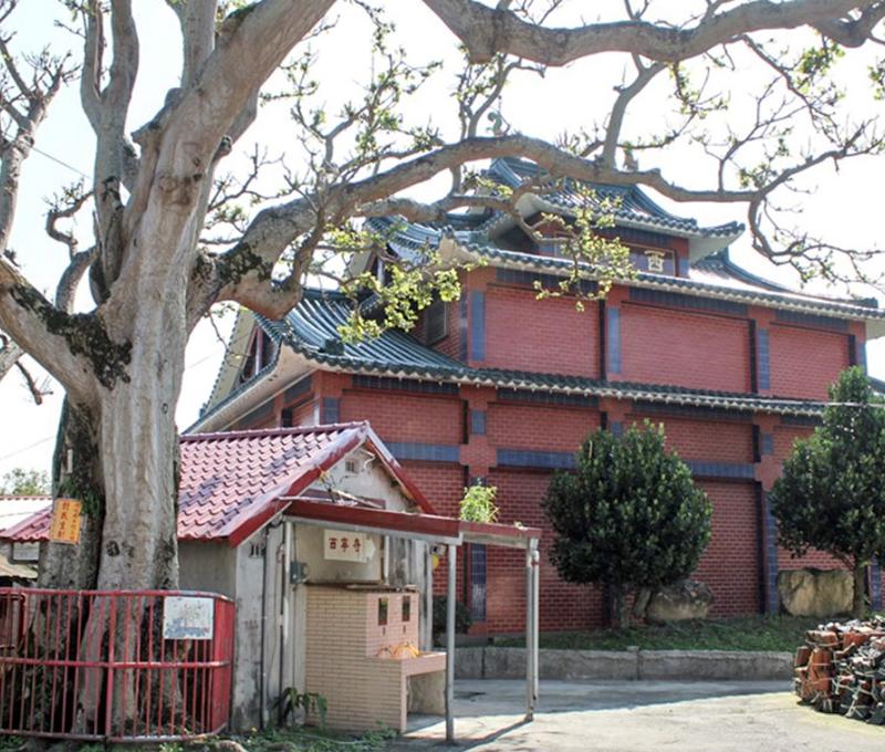 西寧寺與老樹 照片提供者：吉安鄉公所