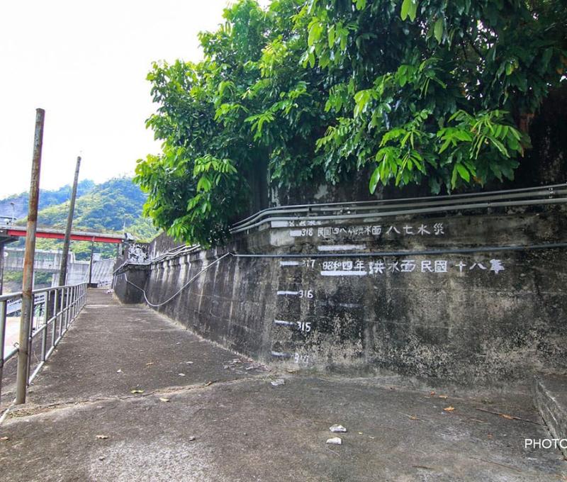 東口堰進水口閘門歷史洪水紀錄 照片提供者：石振洋 / 拍攝日期：2020/08/21