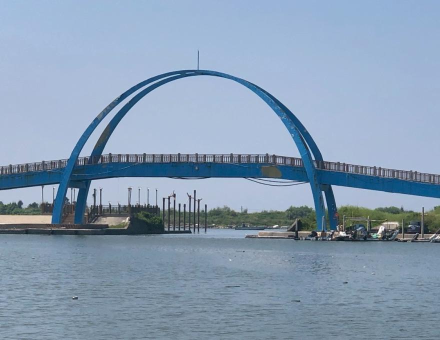 王者之弓橋(漲潮)照片提供者:彰化海洋食研基地團隊 王者之弓橋(漲潮)照片提供者:彰化海洋食研基地團隊