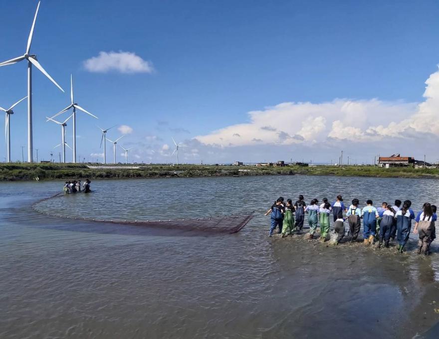 體驗牽罟照片提供者:彰化海洋食研基地團隊 體驗牽罟照片提供者:彰化海洋食研基地團隊