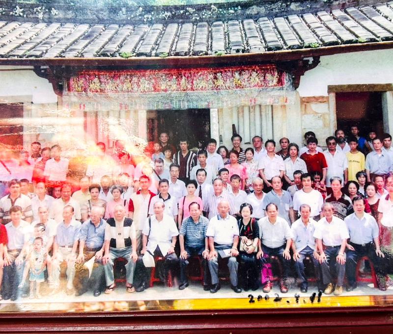 詹公祖廟牆上舊照1。照片提供者：林美玲 / 拍攝日期：2023/09/02