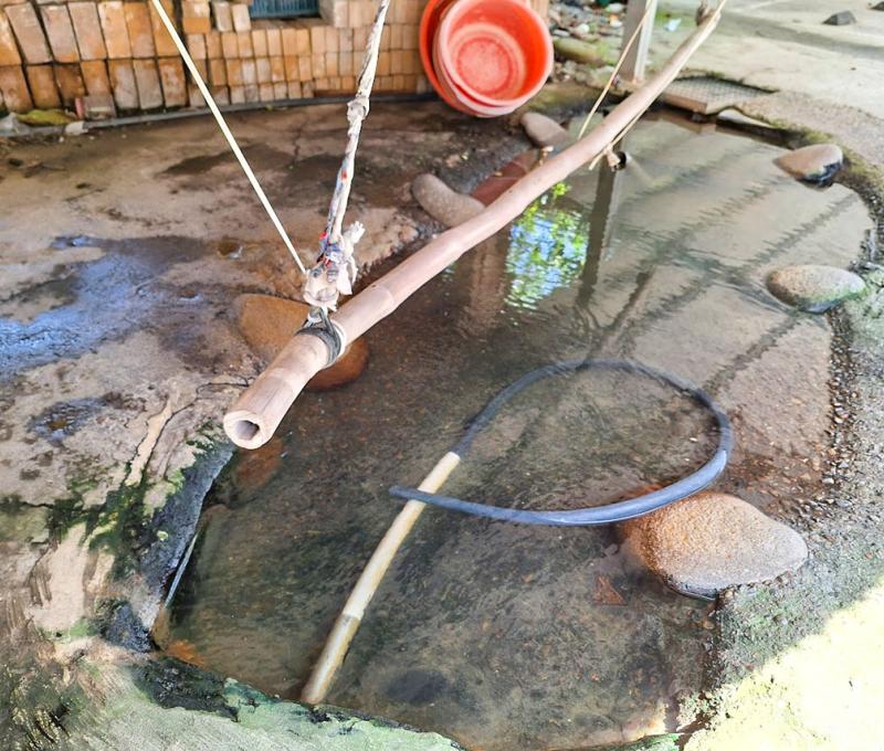 湧泉昔日挖土製陶挖到地下水源所成。照片提供者：江明泱 / 拍攝日期：2023/09/13