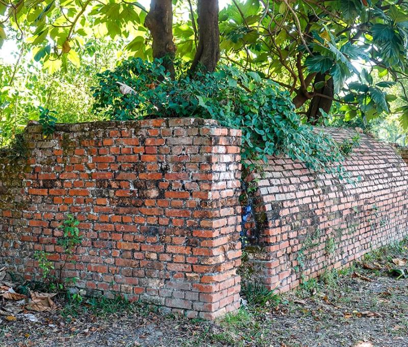 防空洞側邊 照片拍攝者：客家委員會客家文化發展中心提供 / 拍攝日期：2022