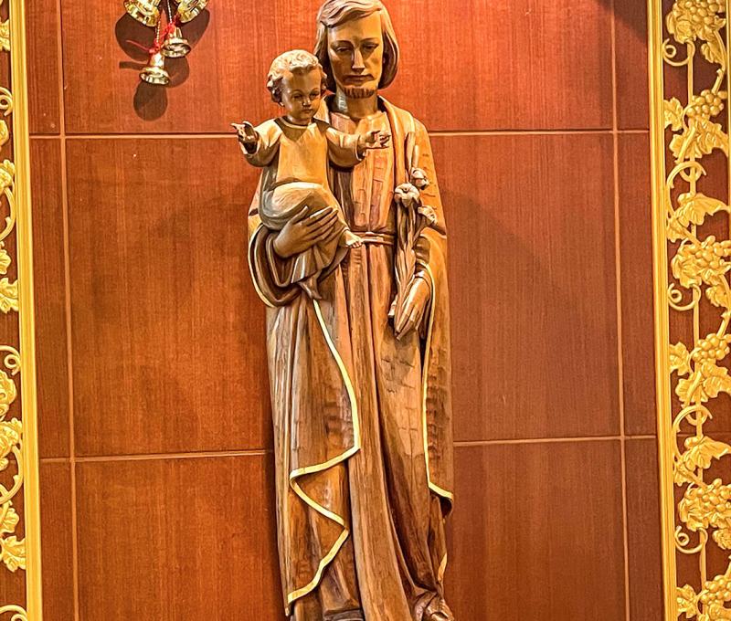 天主堂內聖若瑟像