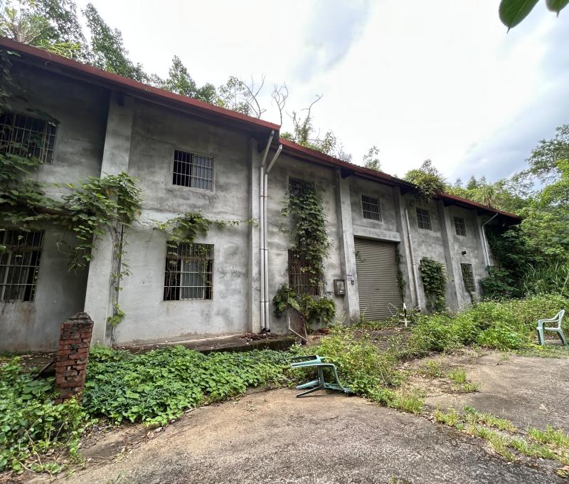 已停產的製茶工廠（照片拍攝者：王信喜／拍照日期：2025/5/30）