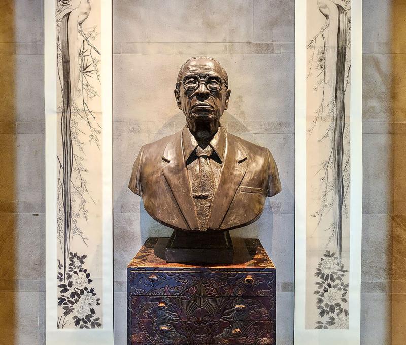 李梅樹紀念館的李梅樹教授雕像 照片提供者：鄭裕書 / 拍攝日期：2025/03/23