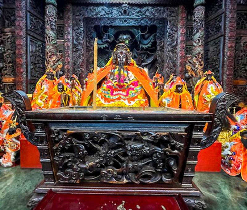 太平宮三寶之：同治年間文物香爐。照片拍攝者：陳粉 / 拍攝日期：2022/09/09