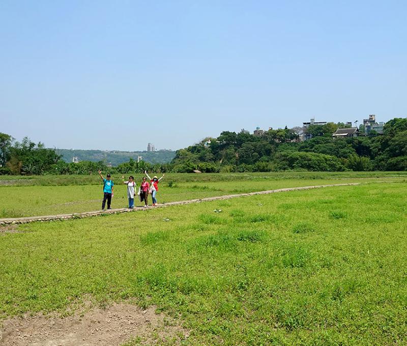 漫步順時埔照片拍攝者：洪光君 / 拍攝日期：2021/4/12