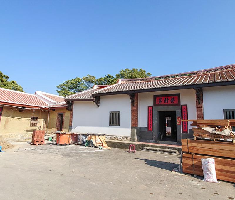 整修中的三合院照片拍攝者：洪光君 / 拍攝日期：2021/4/6