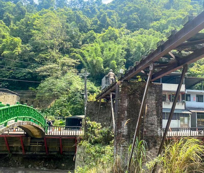 礦工與推車，這是日後加上的