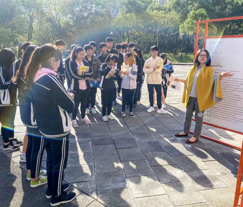 李梅樹紀念館戶外藝術作品走進校園。照片拍攝者：北大高中三峽學教師團隊