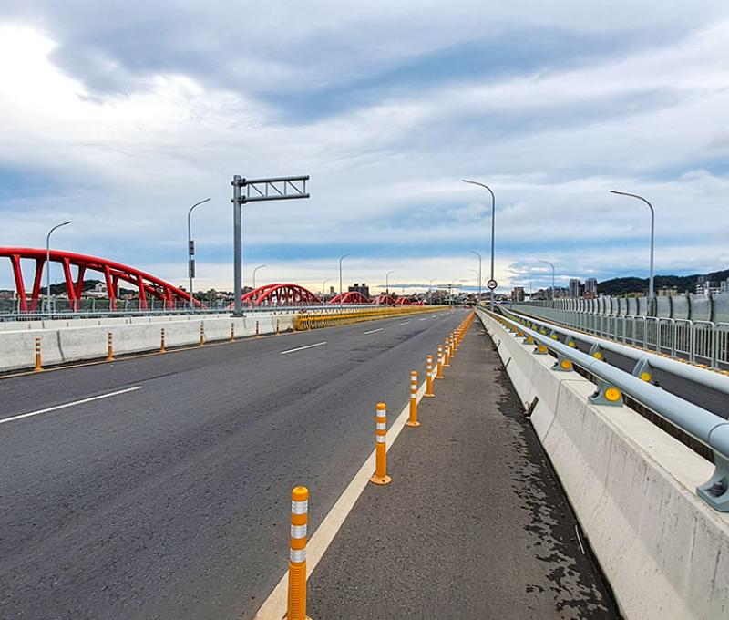 跨越大嵙崁溪三鶯大橋。照片提供者：王啟畇 / 拍攝日期：2023/09/03