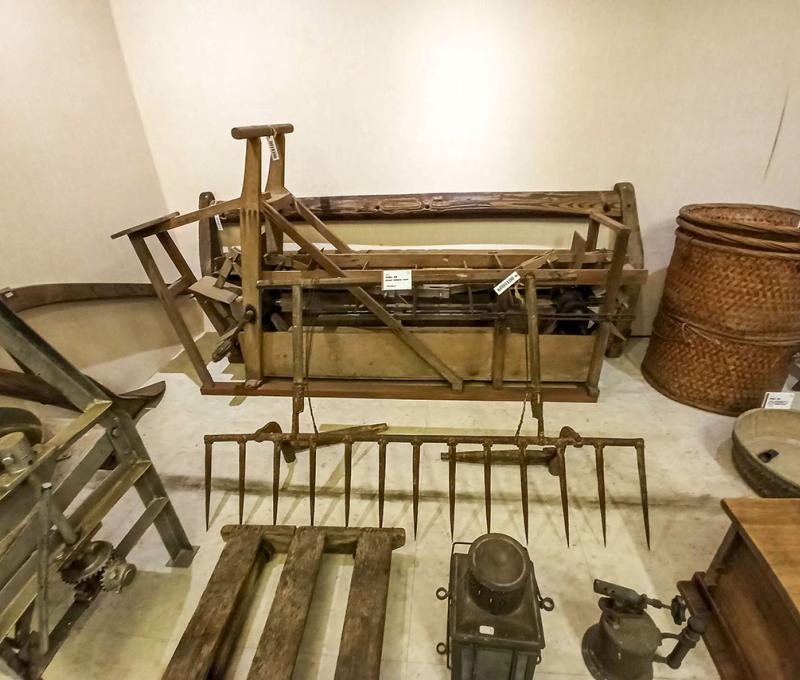 三峽農會典藏的台灣早期農具設備。照片拍攝者：北大高中三峽學教師團隊