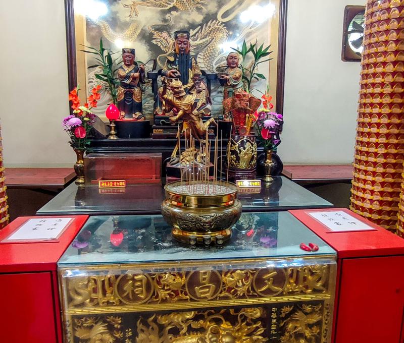 財神殿的神像。照片拍攝者：海山文史團隊