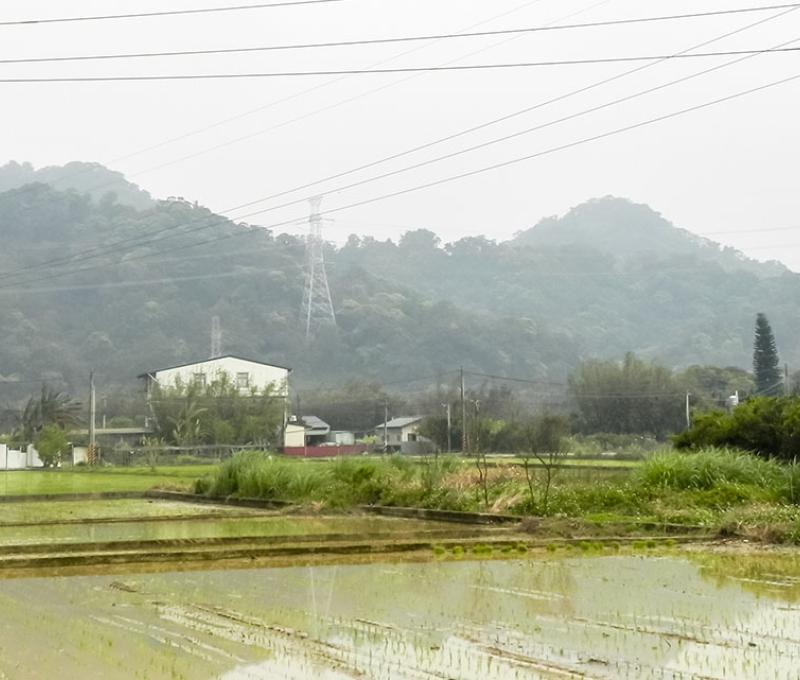 白石山脈與溪州山脈的雙龍搶珠。照片拍攝者：方文樹 / 拍攝日期：2022/03/16