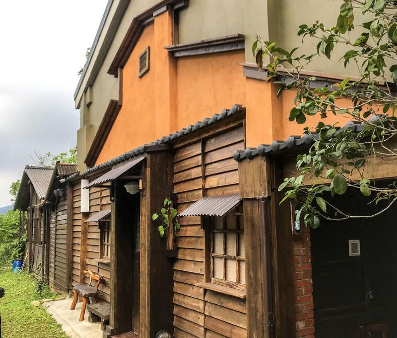 二坪秘境─茶屋側面。照片拍攝者：方文樹 / 拍攝日期：2022/04/13