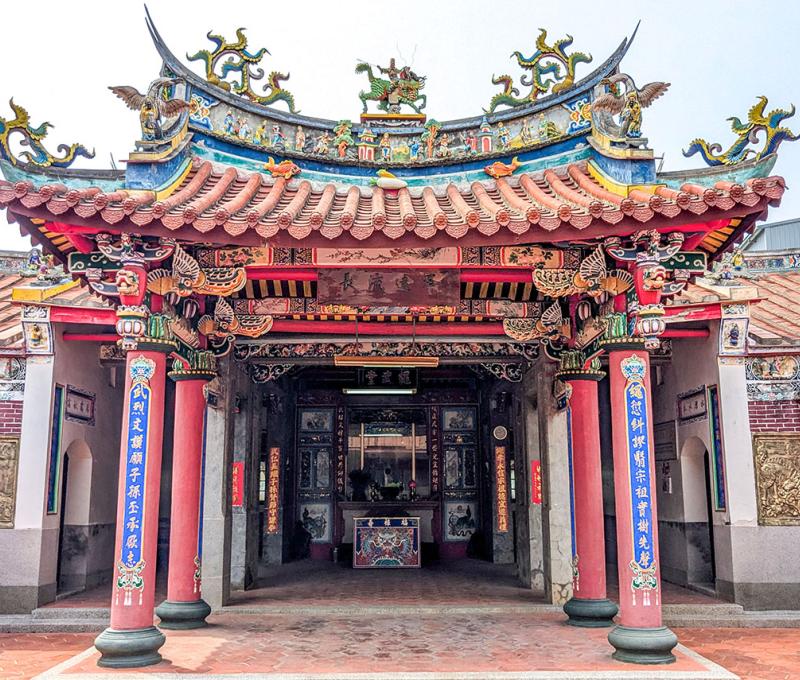 繩武堂內院拜亭 照片提供者：李華彥 / 拍攝日期：2025/04/06