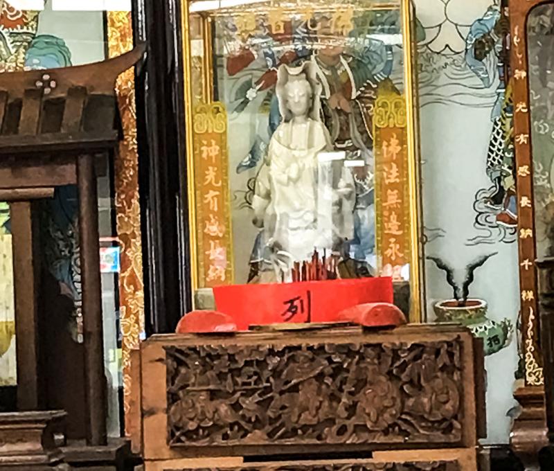 當年從新店帶過來的觀音佛祖。照片拍攝者：方文樹 / 拍攝日期：2022/09/16