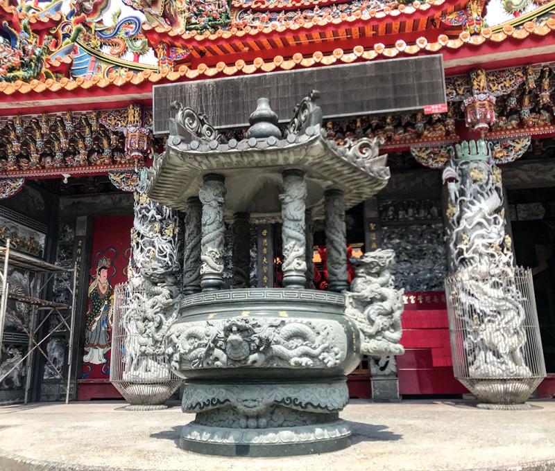 慈聖宮香爐。照片拍攝者：方文樹 / 拍攝日期：2022/3/16