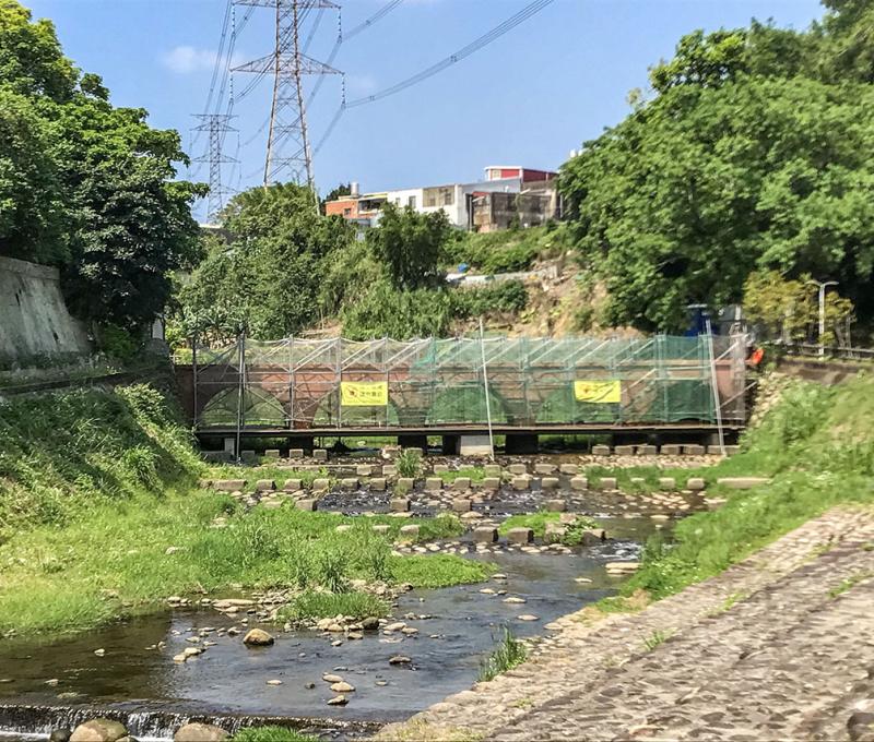 施工中的大平紅橋。照片拍攝者：方文樹／拍攝日期：2022/04/13