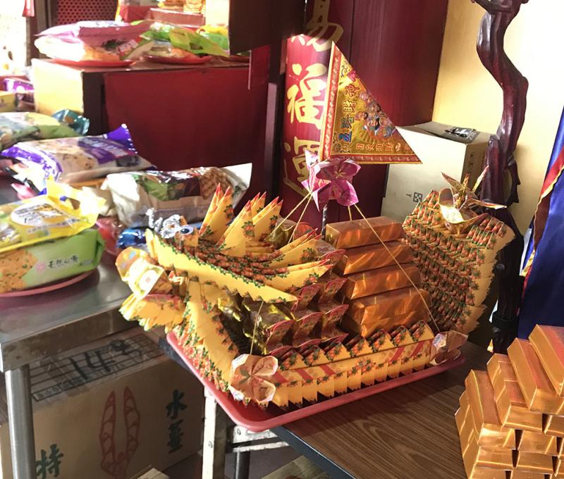 象徵財富的龍船(舊廟)。照片拍攝者：方文樹／拍攝日期：2022/04/13