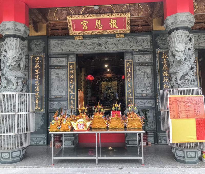報恩宮正面照(新廟)。照片拍攝者：方文樹／拍攝日期：2022/04/13