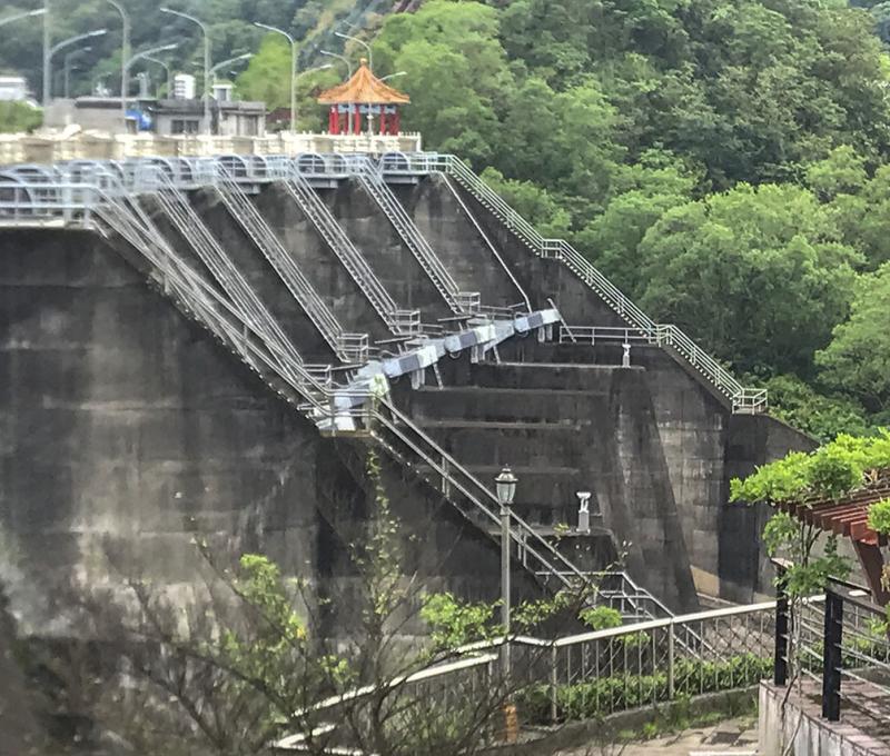 石門水庫大壩1。照片拍攝者：方文樹 / 拍攝日期：2022/04/13