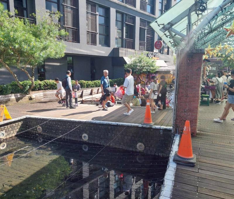 湯圍溝溫泉公園一隅(照片提供者：張邵宸、高承佑、楊翰廷、葉侑茹 / 拍攝日期：2025.10.31)