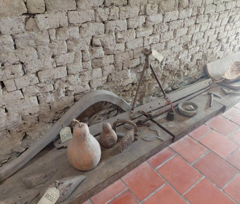 吳沙故居早期農具(照片提供者：陳芃廷、江仲旗、王婕瑜、陳彥竹 / 拍攝日期：2025.10.31)
