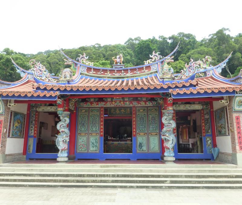 清水岩寺位在一個風水很好的地方
照片拍攝者：彰化縣文化局