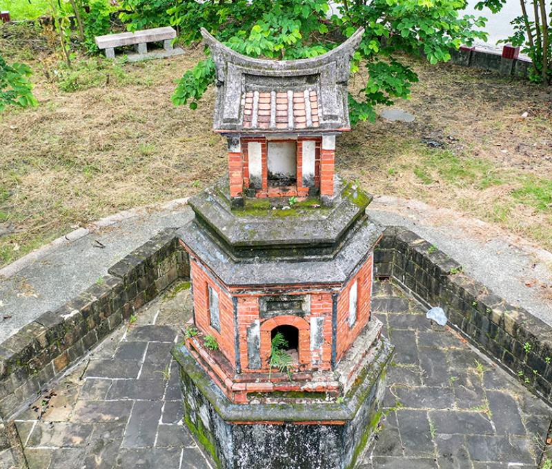 石頭營聖蹟亭的造型特殊，列為縣定文化資產 照片提供者：原住民族委員會原住民族文化發展中心／拍攝日期：109.11.27