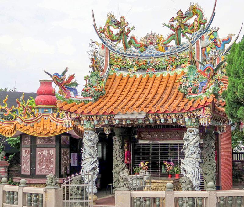 頭寮邊館前的永興宮土地廟。照片拍攝者：林炯任 / 拍攝日期：2021/4/24