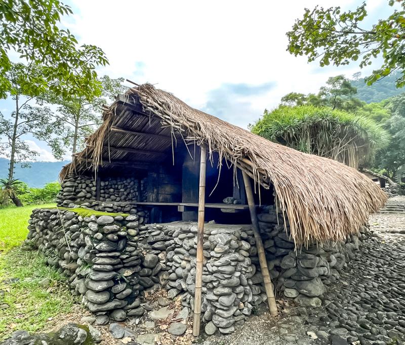 野銀高屋 Yami (Tao) Workshop in Ivalino 照片拍攝者：原住民族委員會原住民族文化發展中心 / 拍攝日期：2022