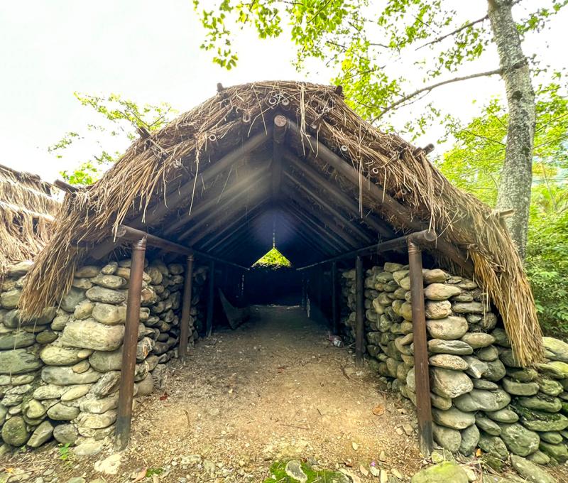 雅美族船屋 Traditional Yami Boathouse 照片拍攝者：原住民族委員會原住民族文化發展中心 / 拍攝日期：2022