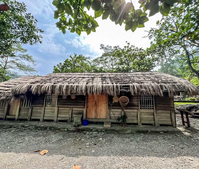 撒奇萊雅族傳統家屋 Traditional Sakizaya Dwelling 照片拍攝者：原住民族委員會原住民族文化發展中心 / 拍攝日期：2022