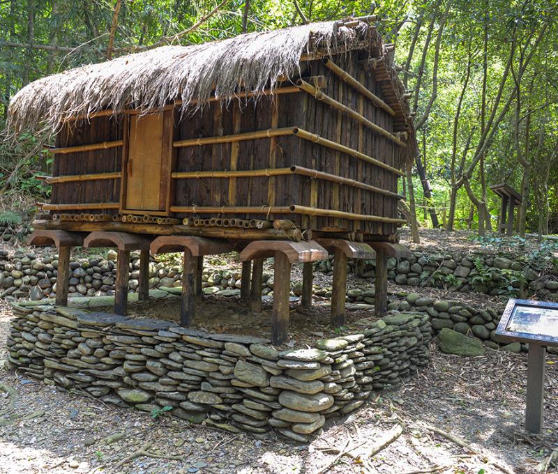 賽德克族傳統穀倉 Traditional Sediq Storage 照片拍攝者：原住民族委員會原住民族文化發展中心 / 拍攝日期：2022