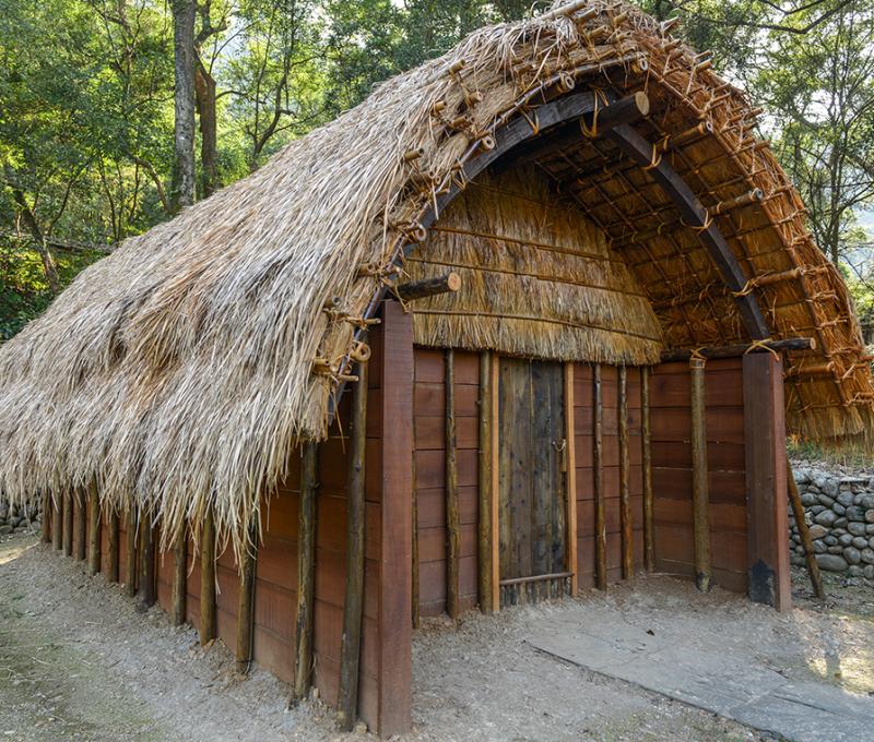 美巴拉社住家 Traditional Atayal House in Meibala Village 照片拍攝者：原住民族委員會原住民族文化發展中心 / 拍攝日期：2022