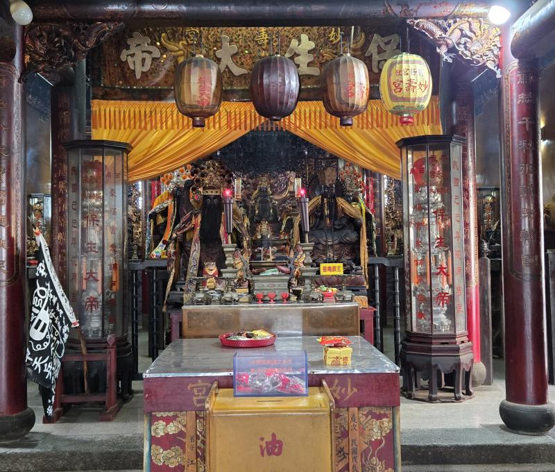 主祀神明為保生大帝(照片提供者：街密小組 / 拍攝日期：2025/6/16)