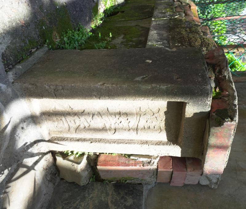 橋墩仍可見「通學橋」字樣／照片提供者：毛毓翔 / 拍攝日期：2025/05/27