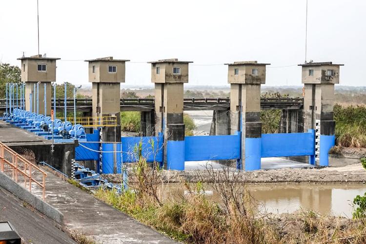 嘉南大圳濁幹線進水口