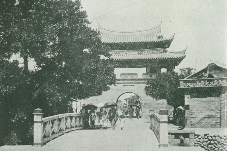 16竹塹城迎曦門（東門）
Hsinchu East Gate (Yingxi Gate)