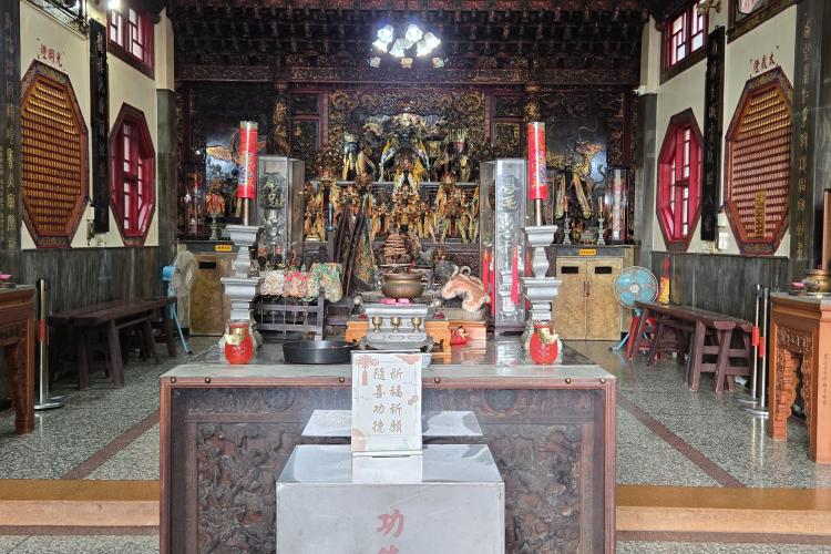 02-3王城西社西㡣殿