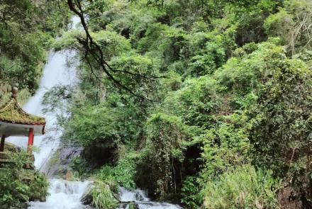 04五峰旗瀑布風景區