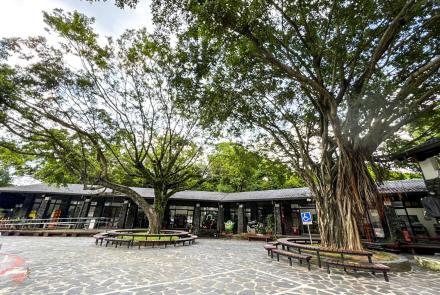 07八角樓特展館 & 工藝街(紀念品販售店) Octagonal Exhibition Hall